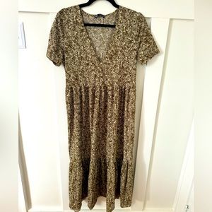Flowy floral Zara Dress